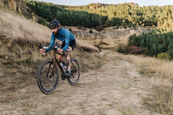 Comment choisir un vélo de gravel adapté à ses besoins ?